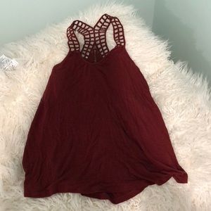 Flowy reddish brown shirt with a cool back
